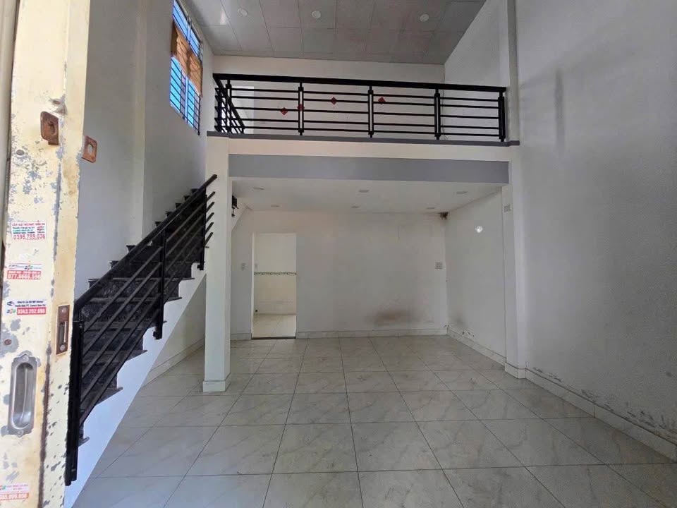 Nhà cho thuê hẻm đường 22, Nha Trang 70m² giá 4 triệu - Hướng Đông, tiện nghi đầy đủ!