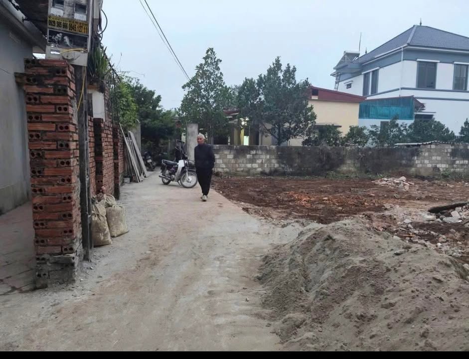 Đất nền Thi Sơn, Kim Bảng 100m² giá 1.4 tỷ - Vị trí gần trung tâm, tiện ích đầy đủ!