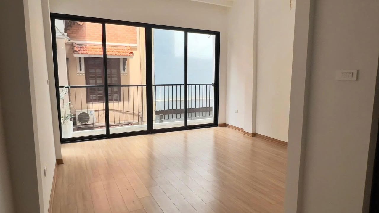 Nhà nguyên căn 6 tầng ngõ 95 Giang Văn Minh, Ba Đình - Giá 34 triệu/tháng, cho thuê ngay!