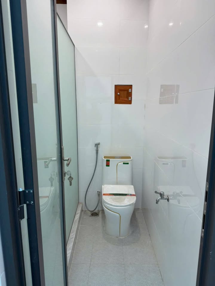 Cho thuê nhà nguyên căn đường Trần Phú, Tây Ninh - Cơ sở hoàn hảo cho spa, nail, tóc chỉ 4 triệu!