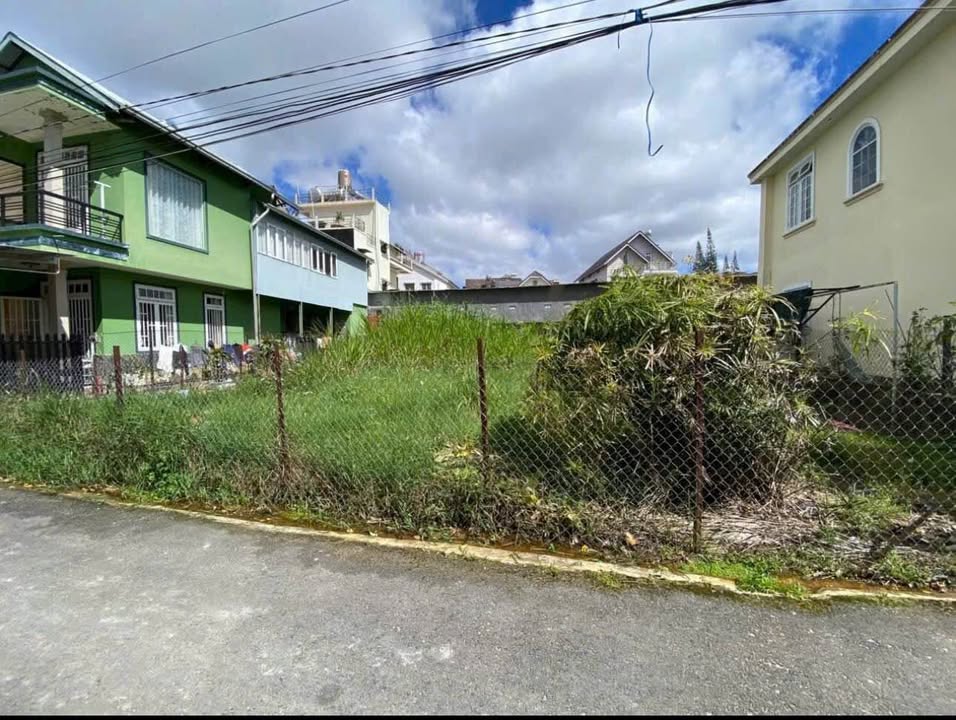 Bán đất hẻm nhựa Trần Quý Cáp Đà Lạt 260m² giá 10 tỷ - Đầu tư sinh lời ngay!