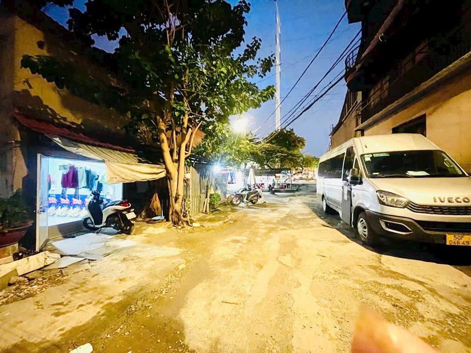 Nhà mặt tiền Phạm Văn Đồng, Bình Thạnh, 120m² giá 17.1 tỷ - Cơ hội đầu tư hiếm có!