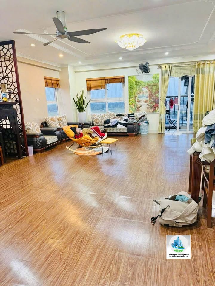 Căn hộ cho thuê đường Nguyễn Văn Cừ, Long Biên 100m² - Thiết kế hợp lý, sẵn sàng vào ở!