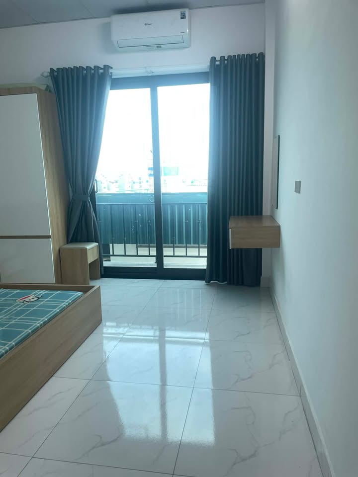 Phòng cho thuê 6 tầng Nguyễn Văn Linh, Long Biên - Sạch sẽ, an ninh tốt!