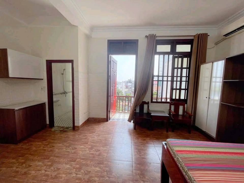 Căn hộ Bát Khối Long Biên 30m² giá 3.3 triệu - Full nội thất, sẵn sàng vào ở!