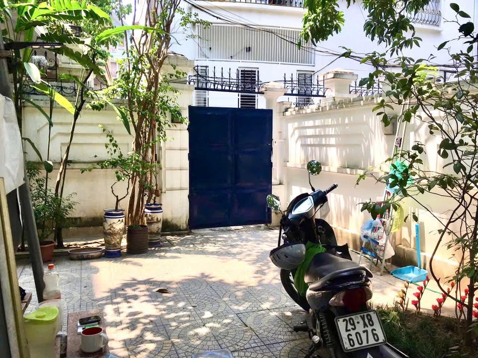 Biệt thự phố Hồng Tiến 100m² giá 17 triệu - Thiết kế kiểu Pháp sang trọng!