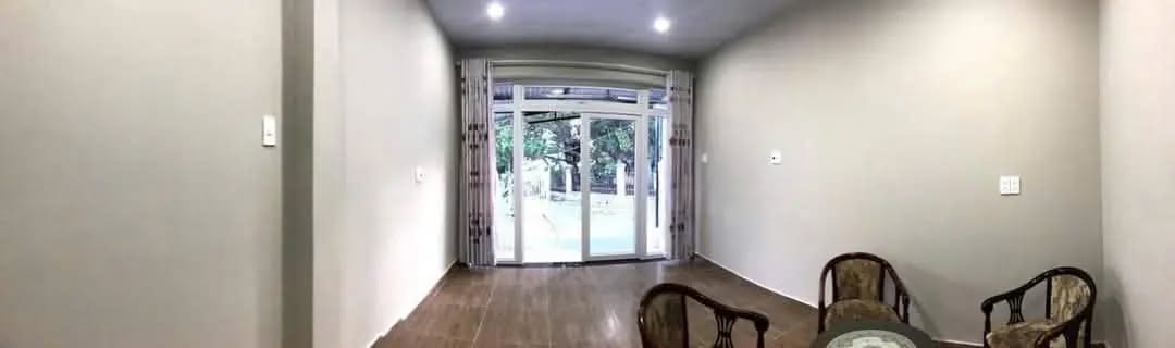 Nhà nguyên căn cho thuê mặt tiền đường Lí Nam Đế, Đà Lạt 130m² - Phù hợp làm văn phòng hoặc ở gia đình!
