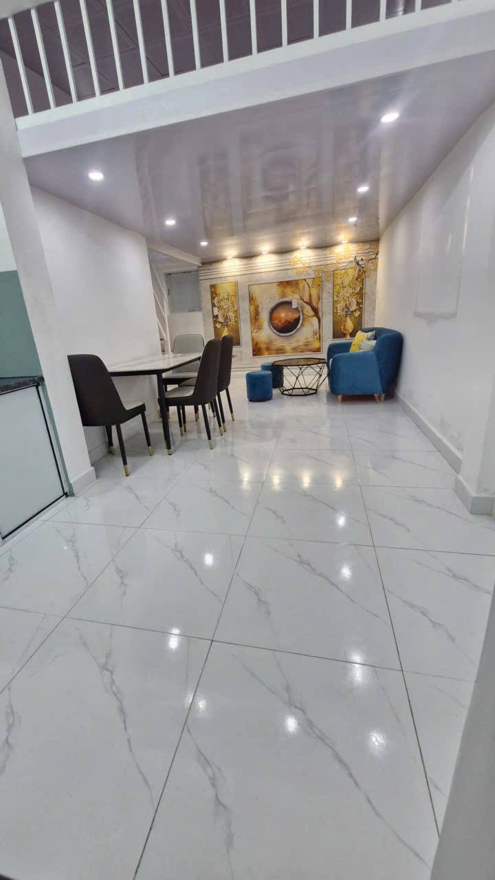 Nhà 2 tầng mặt ngõ thông 303 Hoàng Công Khanh, 28m² giá 790 triệu - Kinh doanh thuận lợi!