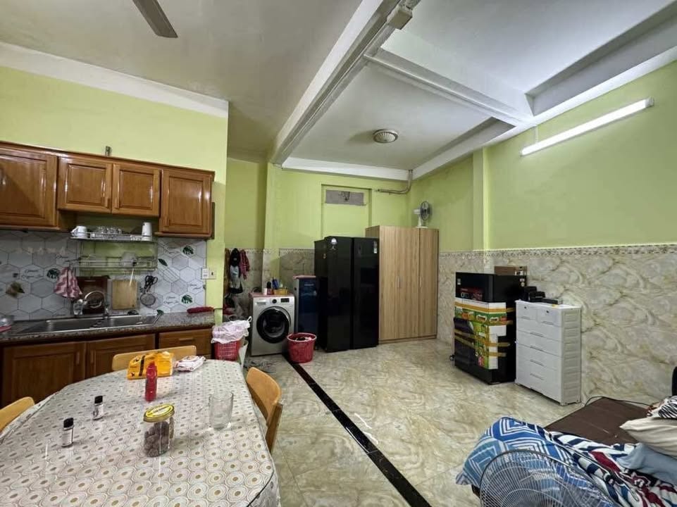 Nhà chính chủ hẻm ô tô Nguyễn Trọng Tuyển, Phú Nhuận 61m² giá 7 tỷ - Sổ hồng đầy đủ!