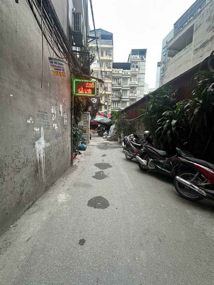 Nhà mặt phố Đình Thôn, Mỹ Đình 35m² giá 9 tỷ - Kinh doanh đỉnh, ô tô đỗ cửa!