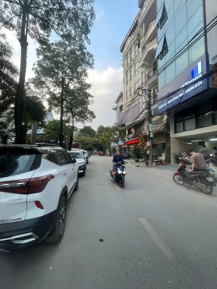 Nhà đẹp Xuân Đỉnh 60m² giá thỏa thuận - Kinh doanh đỉnh cao!