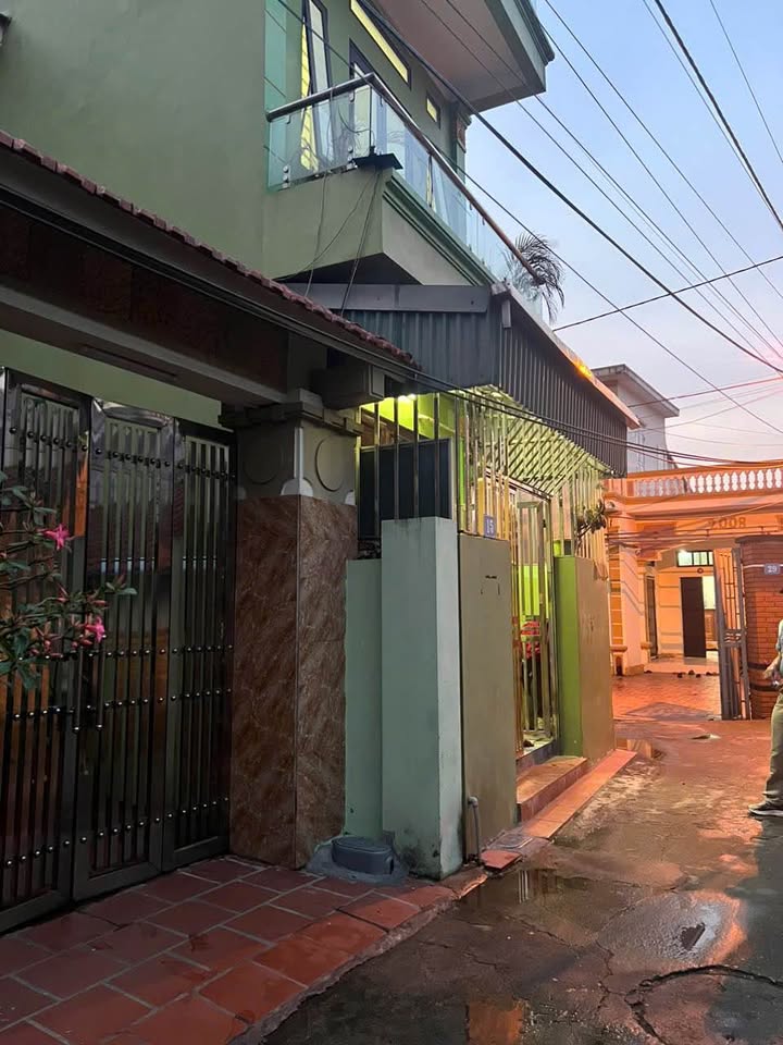 Nhà 3 tầng lô góc Phú Thị Gia Lâm 56m² - Giá cực rẻ cho đầu tư sinh lời!