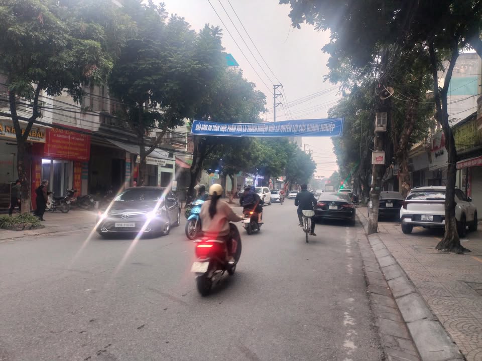 Nhà mặt phố Trần Hưng Đạo, Phủ Lý 115m² giá 8 tỷ - Đầu tư sinh lợi ngay!