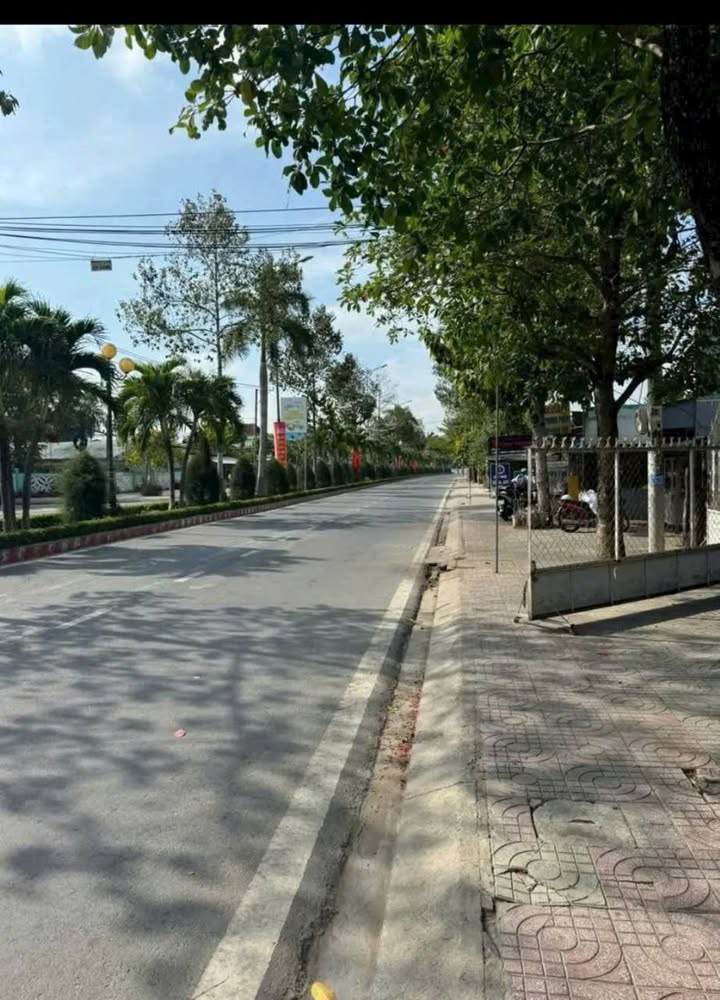 Bán đất mặt tiền đường 30/4, Long Đức, Trà Vinh - Giá chỉ 2.1 tỷ, cơ hội đầu tư tốt!