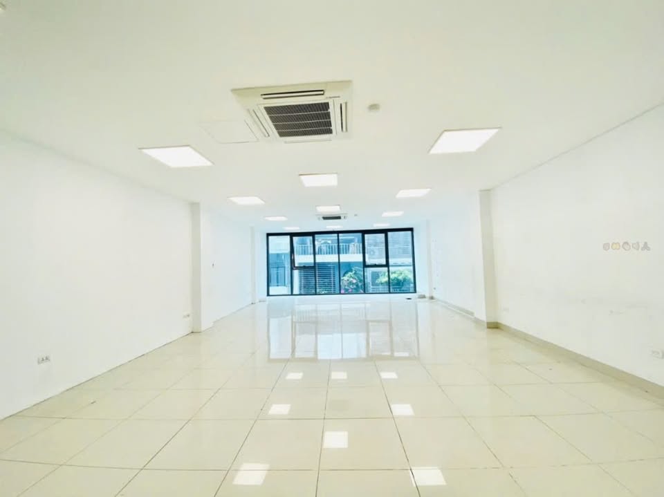 Văn phòng cho thuê Cầu Giấy 65m² giá 9.5 triệu - Sẵn sàng bàn giao ngay!