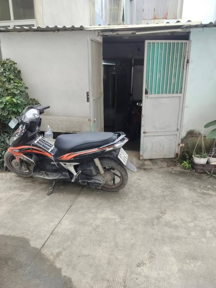 Nhà cấp 4 Vĩnh Phú, 50m² giá 2.5 tỷ - Cách mặt tiền chỉ 20m!