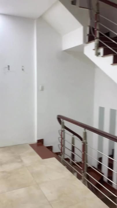 Văn phòng cho thuê 240m² tại Nguyễn Hoàng, Mỹ Đình - Giá 40 triệu/tháng, sẵn sàng hoạt động ngay!