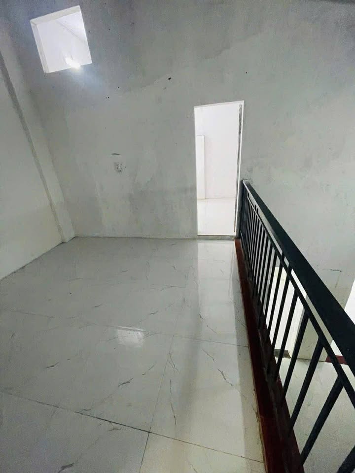 Nhà gác lửng Đường Thánh Gióng, Huế 60m² giá 1,2 tỷ - Sẵn sàng vào ở!