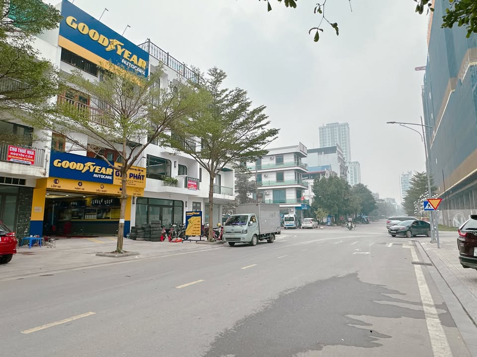 Căn liền kề Vũ Tuân, Việt Trì 108.8m² giá 16 tỷ - Sổ đỏ lâu dài!