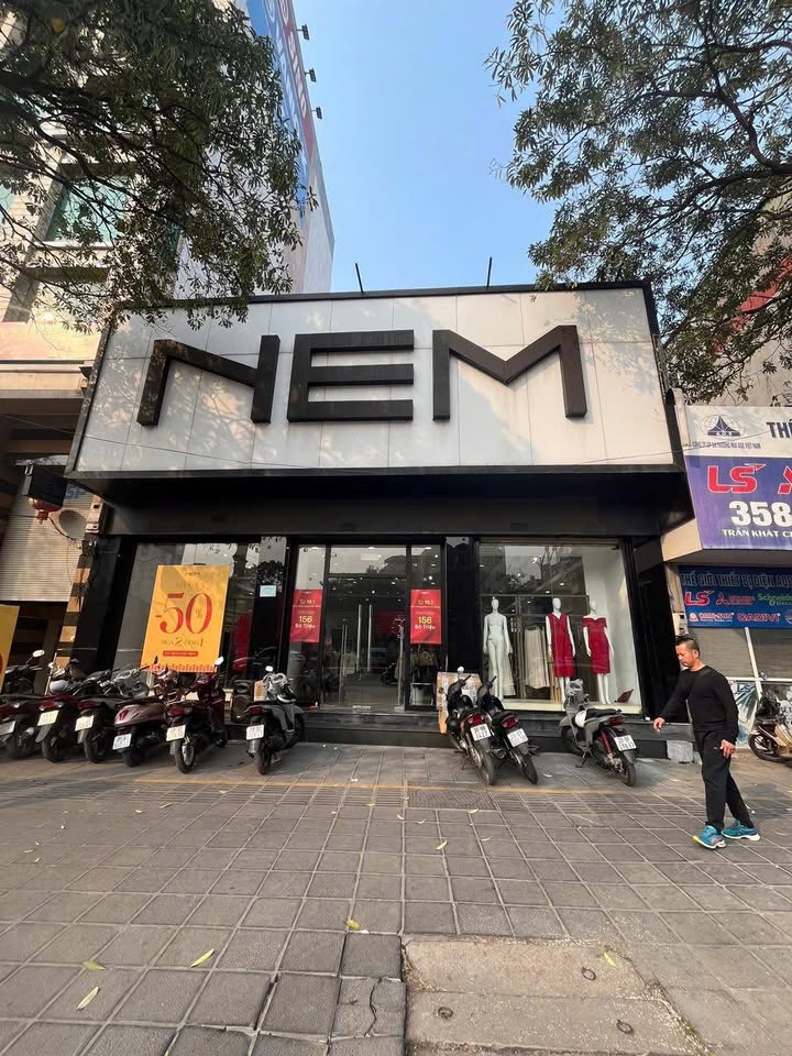 Nhà mặt phố Giảng Võ, Ba Đình 127m² giá 85 triệu - Kinh doanh sầm uất!