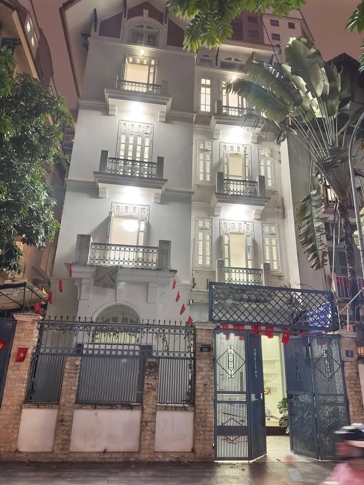 Nhà nguyên căn cho thuê tại phố Đỗ Quang, Cầu Giấy, Hà Nội - Đầy đủ tiện nghi, giá thỏa thuận!