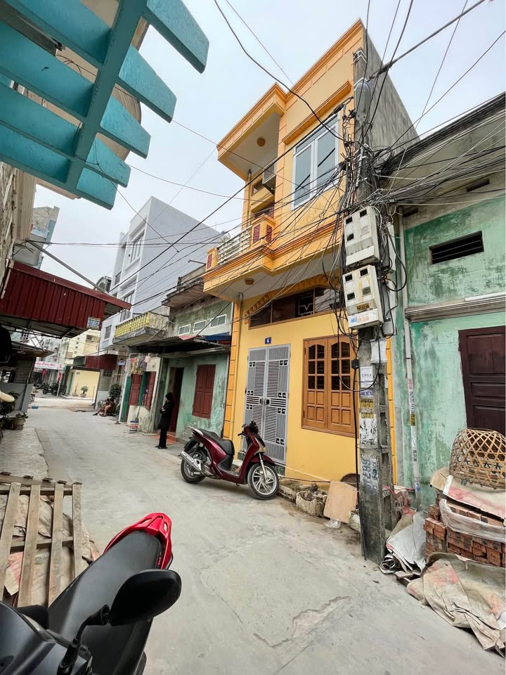 Nhà 2,5 tầng đường Hương Sơn, Kiến An 48m² giá 2 tỷ - Ô tô vào tận nhà!