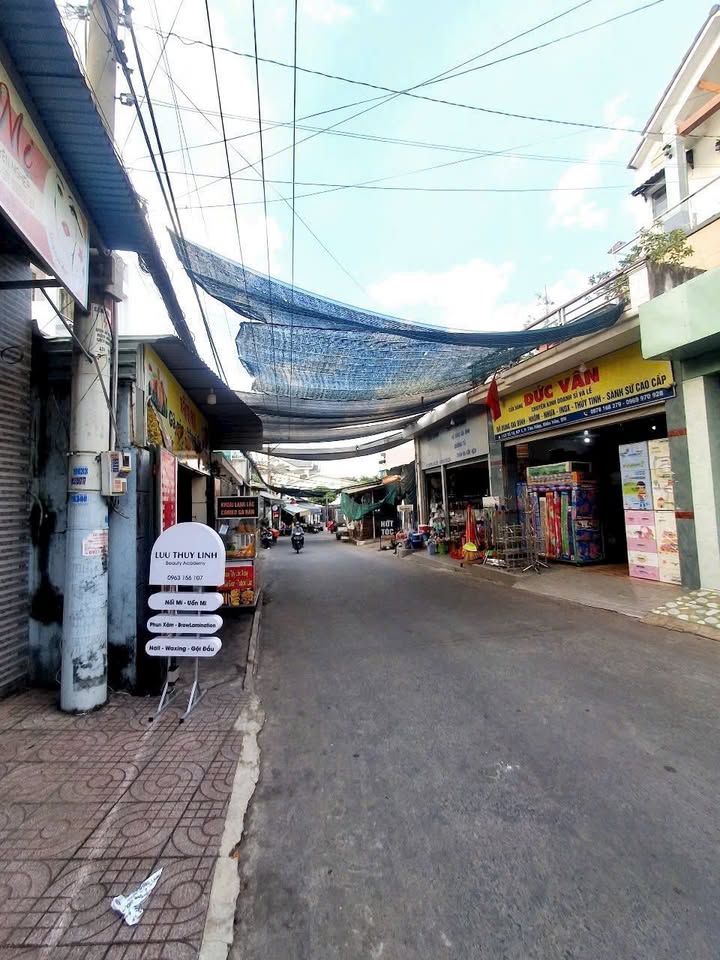 Nhà mặt tiền kinh doanh Tân Hiệp 110m² giá 6.5 tỷ - Gần chợ thuận lợi