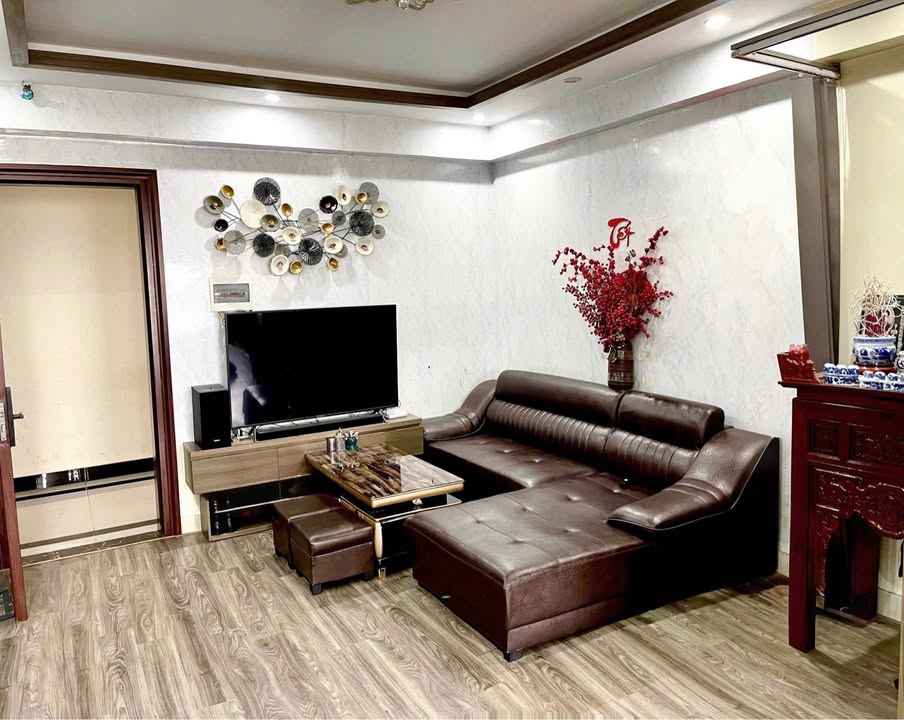 Căn hộ Cienco4 61 Nguyễn Trường Tộ 67m² giá 2 tỷ - Full nội thất, sẵn sàng vào ở!