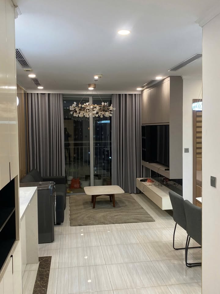 Căn hộ cao cấp 2 ngủ Vin Gardenia, Hà Nội - Giá thuê 16 triệu/tháng, full nội thất!