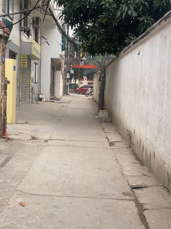 Nhà cho thuê 55m² 5 tầng tại ngõ 136 Cầu Diễn - Thiết kế rộng rãi, tiện nghi!