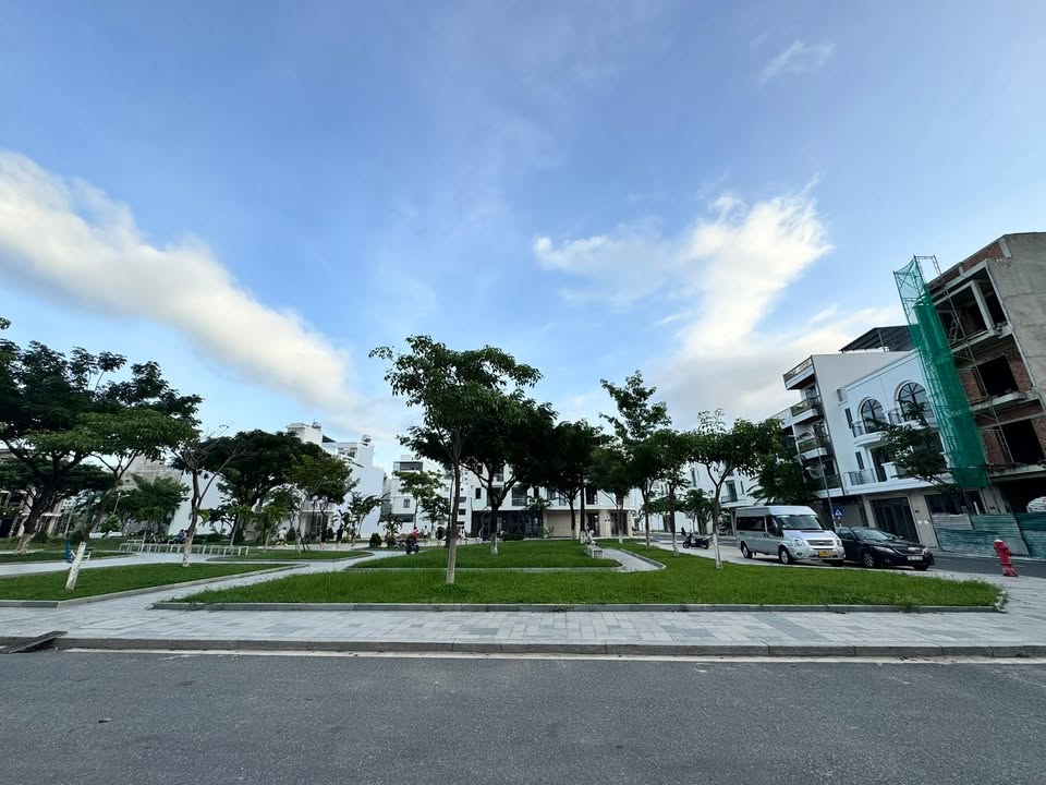 Đất nền VCN Phước Long 2 Nha Trang 95m² giá 8.5 tỷ - Đối diện công viên, hướng Đông Nam!