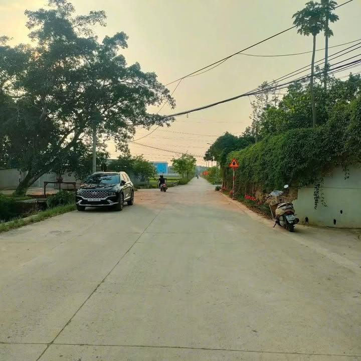 Bán đất tặng nhà nghỉ 5 tầng 206m² tại thôn 5, xã Hạ Bằng - Đầu tư sinh lời tiềm năng!