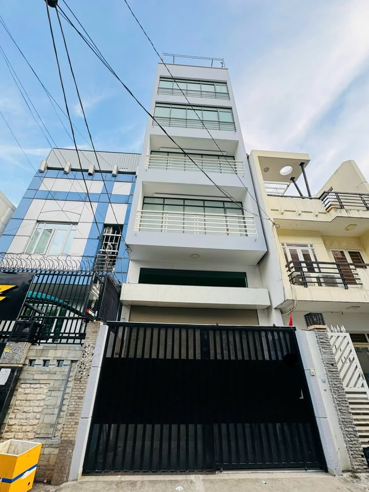 Bán gấp FrontHouse mặt tiền ngã tư Bảy Hiền, 60m² giá 8 tỷ - Phù hợp ở và kinh doanh