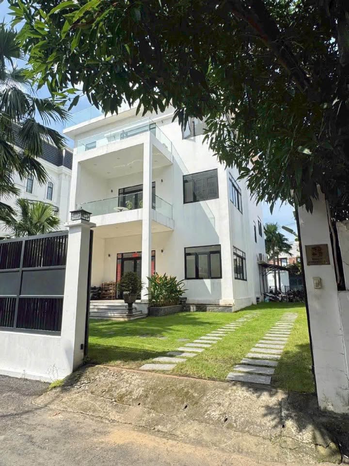 Villa 2 Mặt Tiền Thảo Điền Quận 2 - Diện tích 500m² - Thiết kế hiện đại, sang trọng!