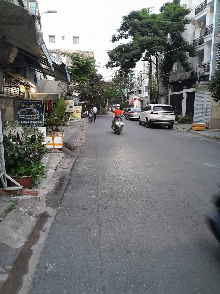 Căn hộ Cư Xá Chu Văn An 52m² giá 2.5 tỷ - Lô góc thoáng mát!