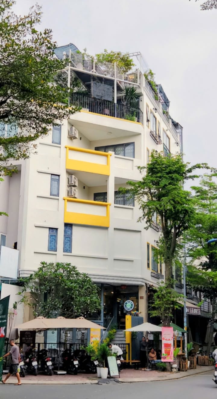FrontHouse Tân Phong Quận 7 100m² giá 3X tỷ - Thiết kế hiện đại, tiện kinh doanh!