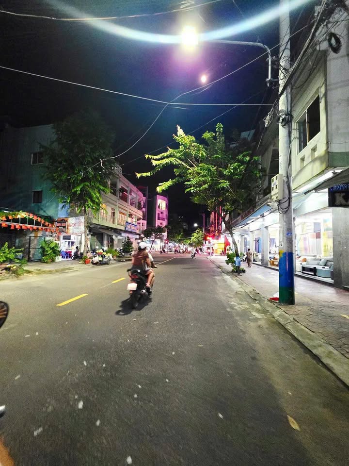 Nhà Mặt Tiền 1 Tầng tại Trần Phú, Quy Nhơn 47.5m² giá 8 tỷ - Cơ hội đầu tư tuyệt vời!