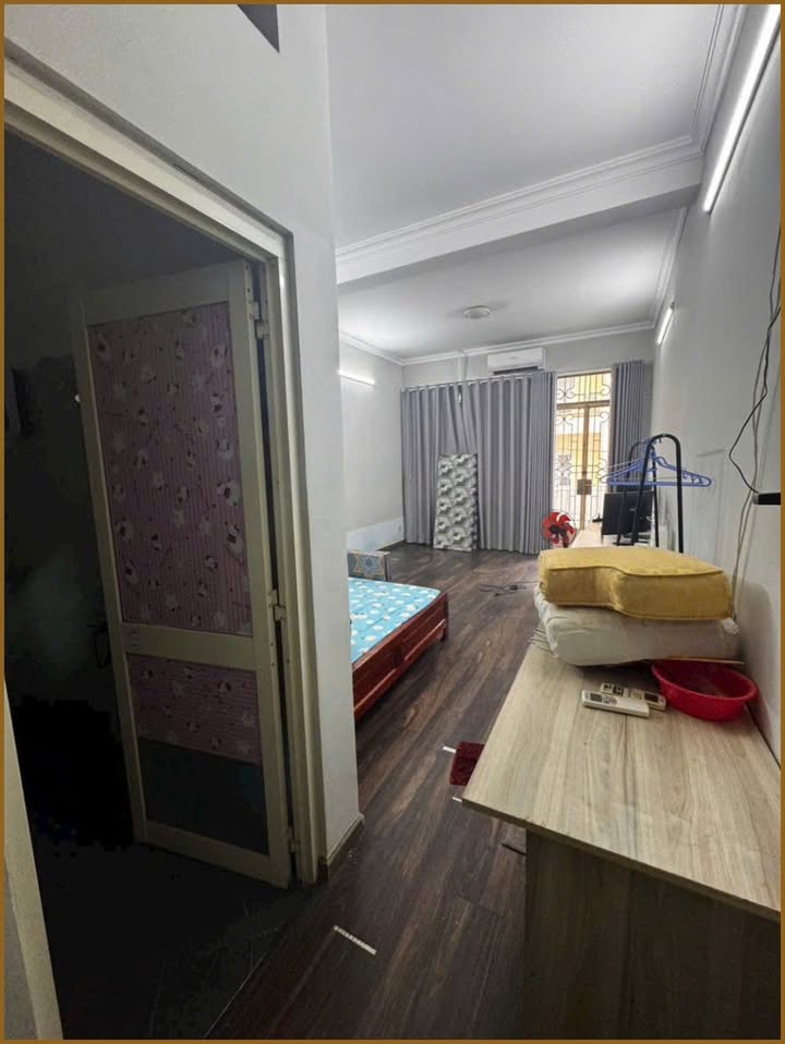 Cho thuê nguyên căn mặt tiền đường Miếu Nổi, Bình Thạnh 68m² giá 36 triệu - Vị trí thương mại đắc địa!