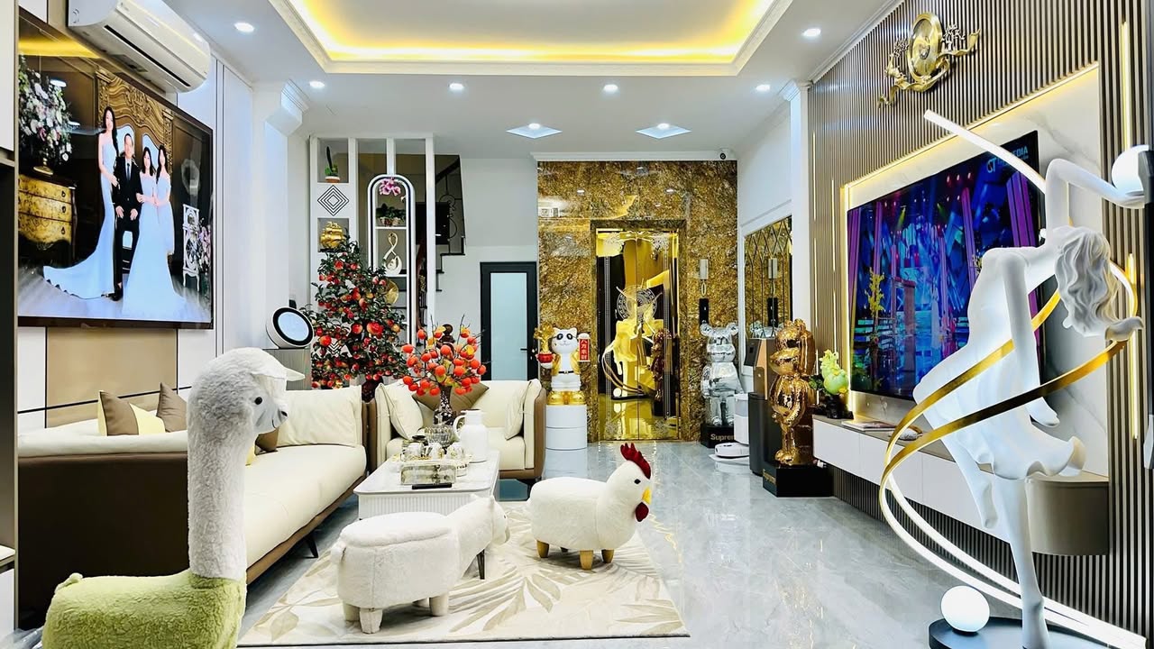 Nhà riêng bán đường Trần Khát Chân, 45m², giá thỏa thuận - Lô góc thang máy, sổ đỏ chính chủ!