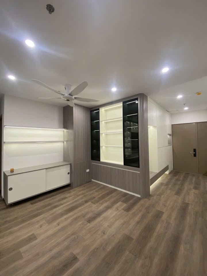 Căn hộ Berriver Long Biên 101m² giá 8.92 tỷ - Nội thất cơ bản, tầng cao!