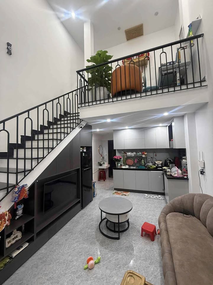 Nhà 2 mặt kiệt Hải Phòng Đà Nẵng 46.5m² giá 3.35 tỷ - Sẵn sàng vào ở ngay!