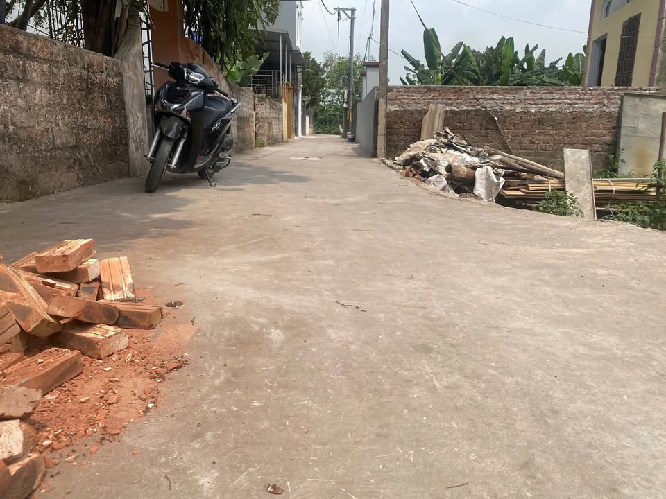 Đất nền Dân Hòa, Thanh Oai 40m² giá 1 tỷ - Vị trí đắc địa, tiện ích đầy đủ!