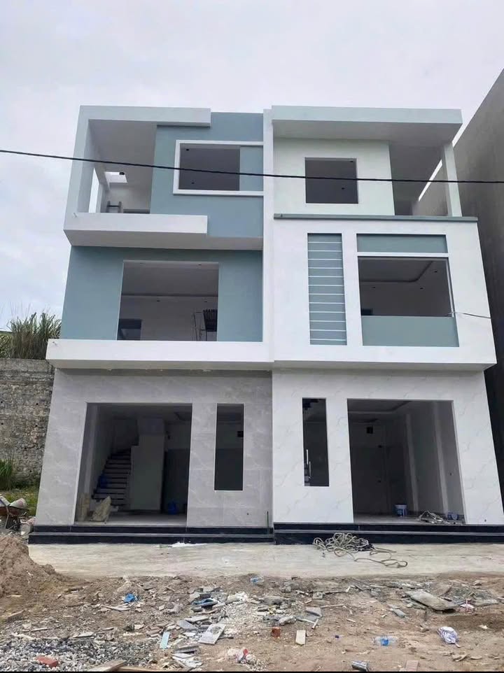 Nhà 3.5 tầng tại Hà Lầm, Hạ Long 50m² giá 2.4 tỷ - Chính chủ bán gấp!