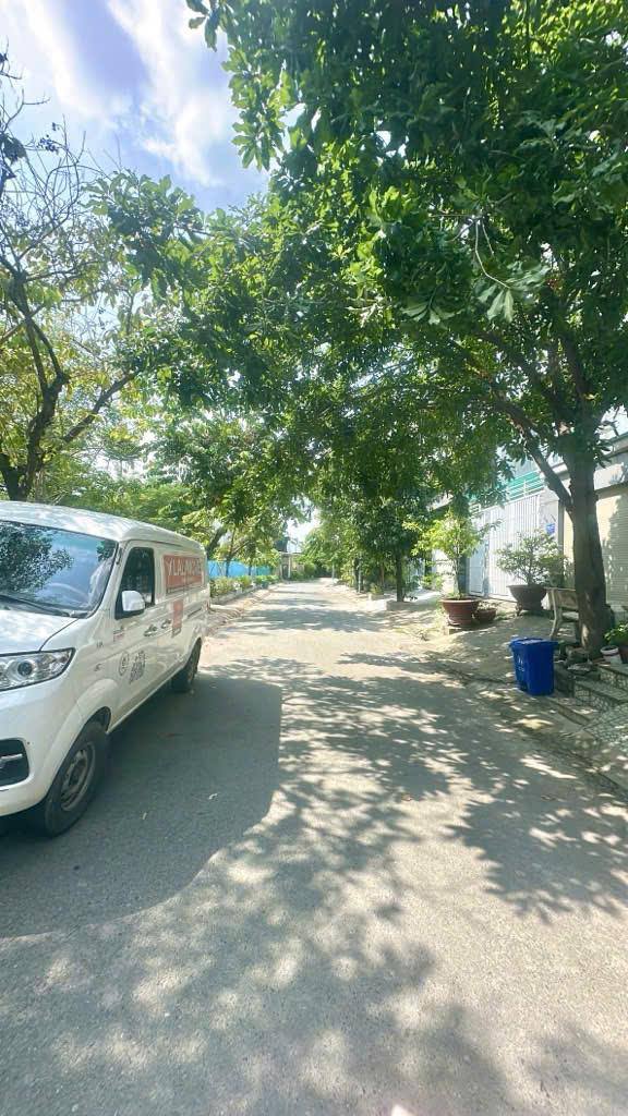 Nhà 3 tầng KDC Savimex Phú Thuận quận 7 90m² giá 11.8 tỷ - Đường thông thoáng, không ngập nước!