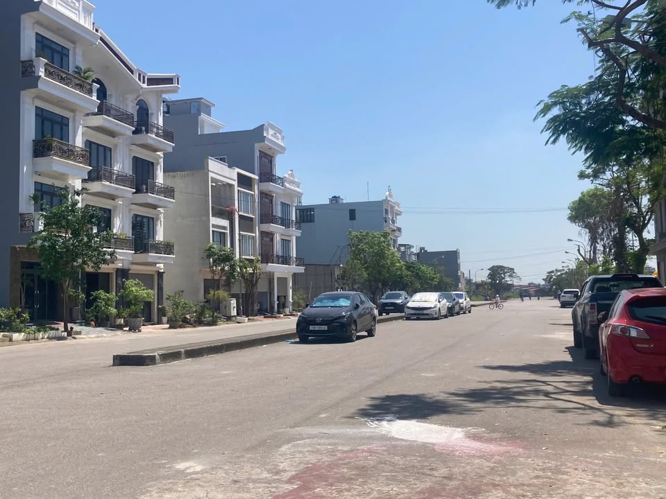 Đất tái định cư Gốc Lim Đằng Hải 180m² giá 8.3 tỷ - Nằm ngay mặt đường 30m!