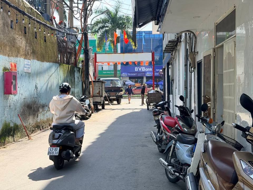 Nhà 3 tầng đường Lê Độ, quận Thanh Khê 100m² giá 5 tỷ - Gần biển Đà Nẵng!