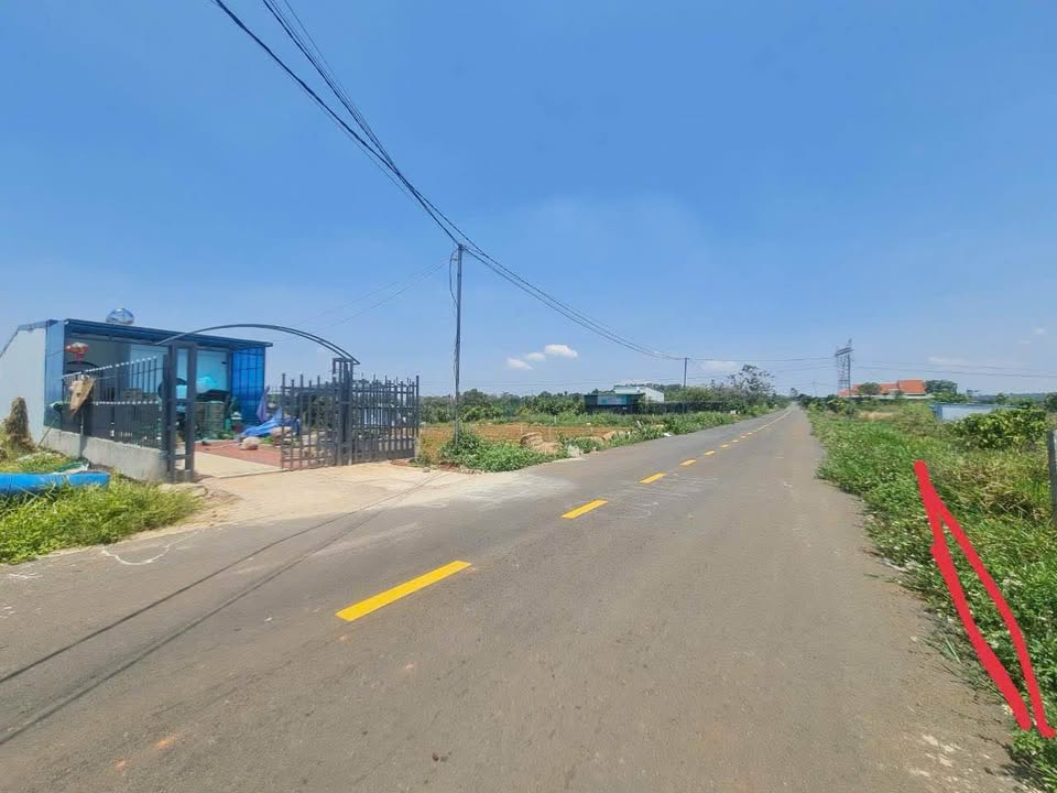 Đất nền góc 2 mặt tiền Nguyễn Trãi, Bảo Lộc 210m² giá 2.5 tỷ - Cơ hội đầu tư tuyệt vời!