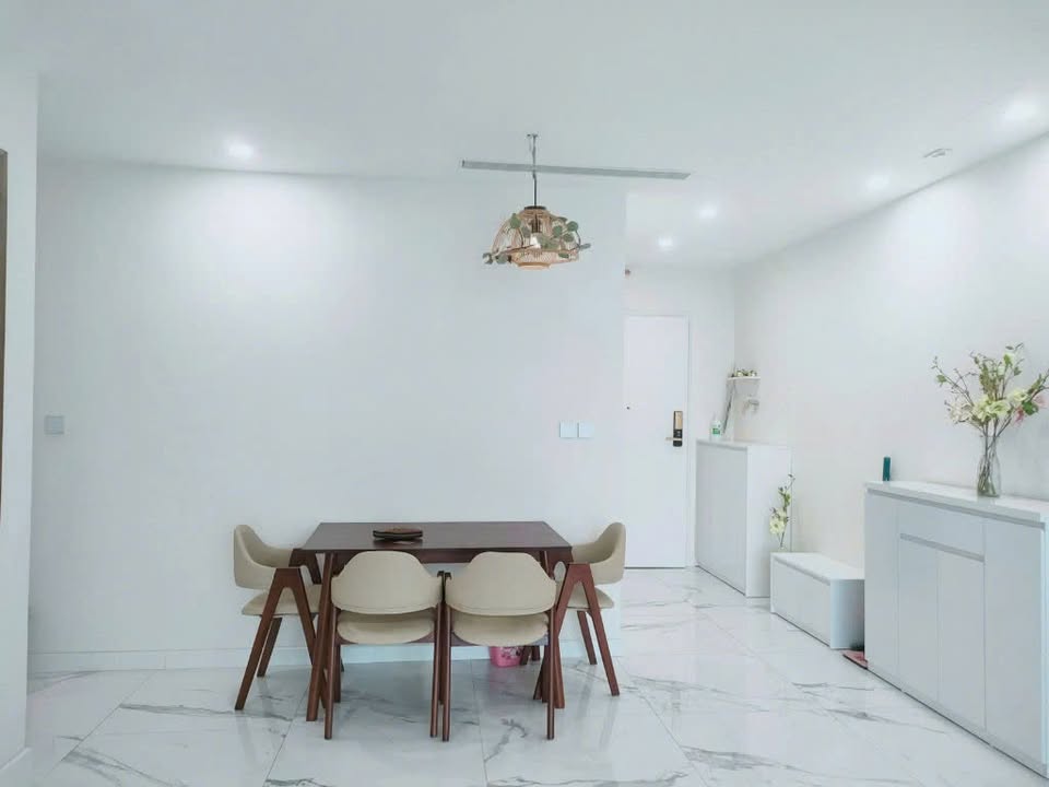 Căn hộ Sunshine City Bắc Từ Liêm 73m² giá 7.9 tỷ - Full nội thất cao cấp!