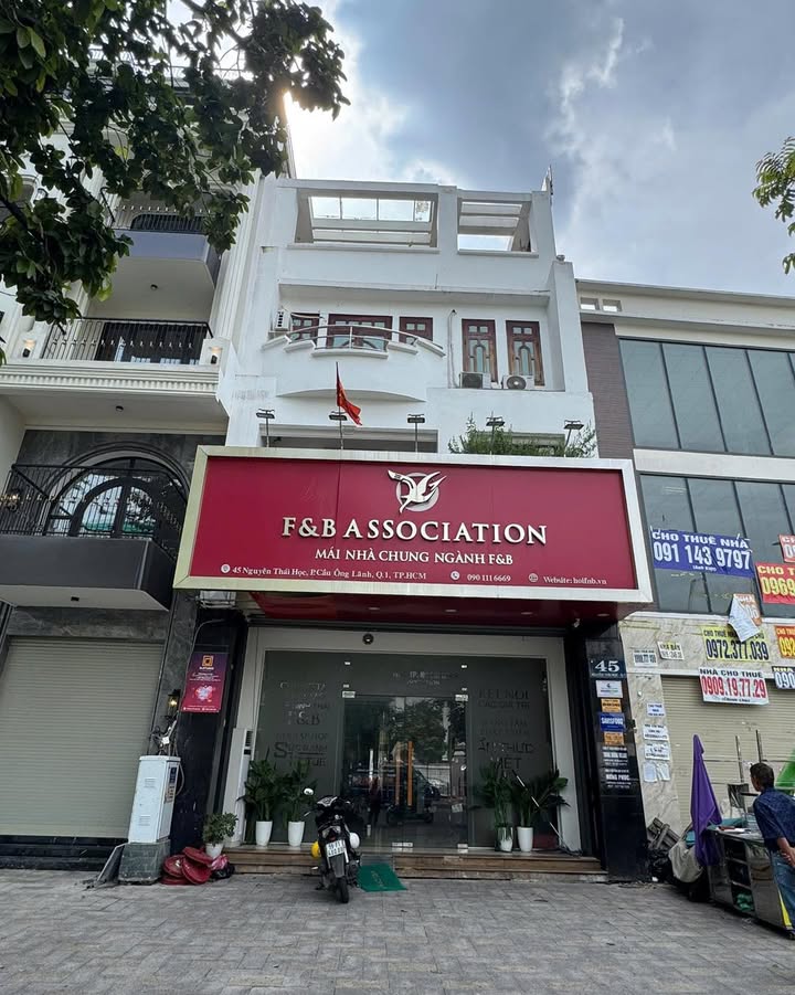 Nhà mặt tiền Nguyễn Thái Học, Quận 1, 136.5m² giá 85 tỷ - Vị trí đắc địa, tiềm năng cao!