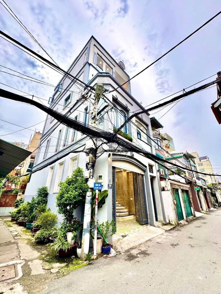 Nhà mặt tiền khu VIP Phú Nhuận 70m² giá 17.8 tỷ - Đầu tư sinh lời ngay!